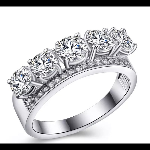 Ring - Picture 2 of 7